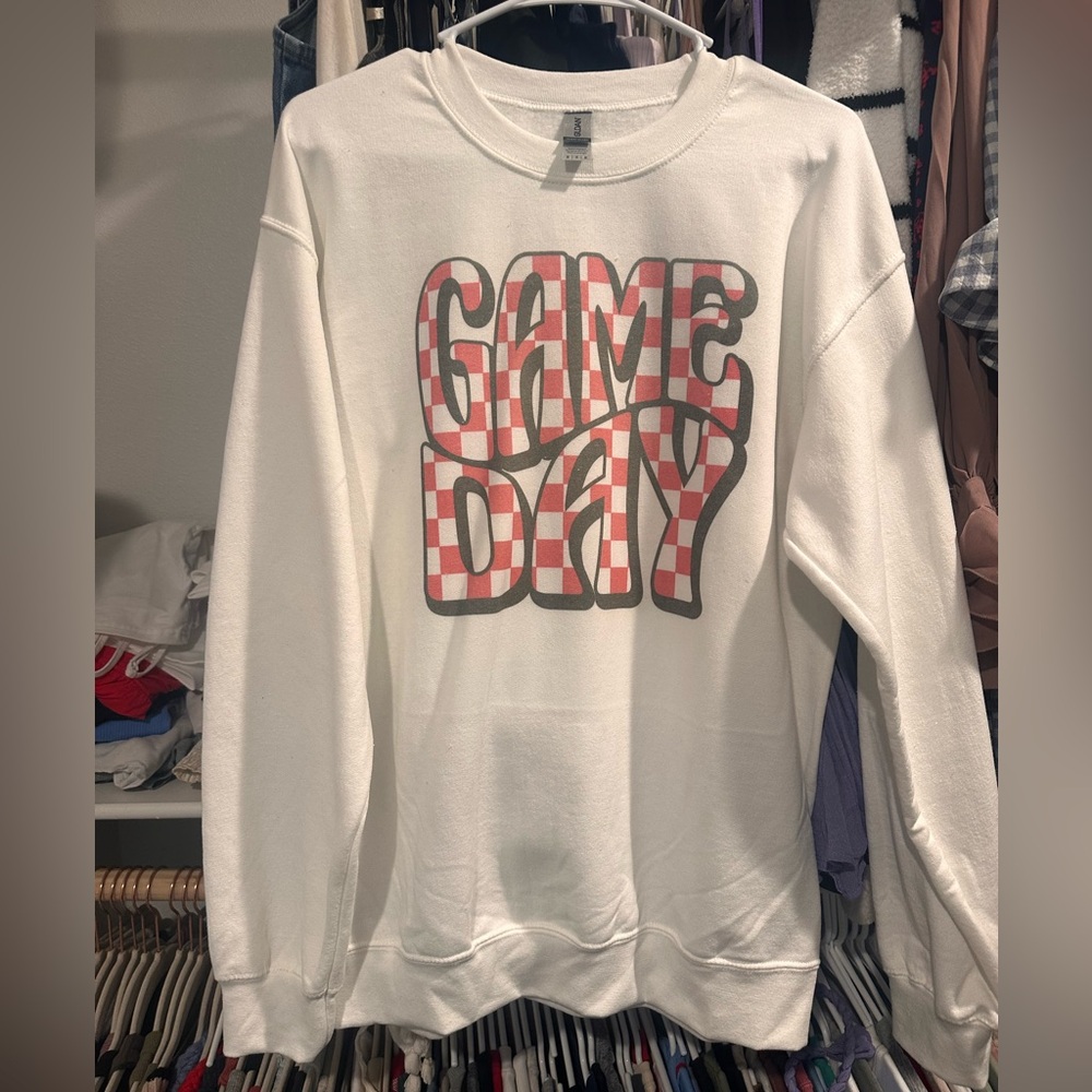 Checkered game day crewneck medium